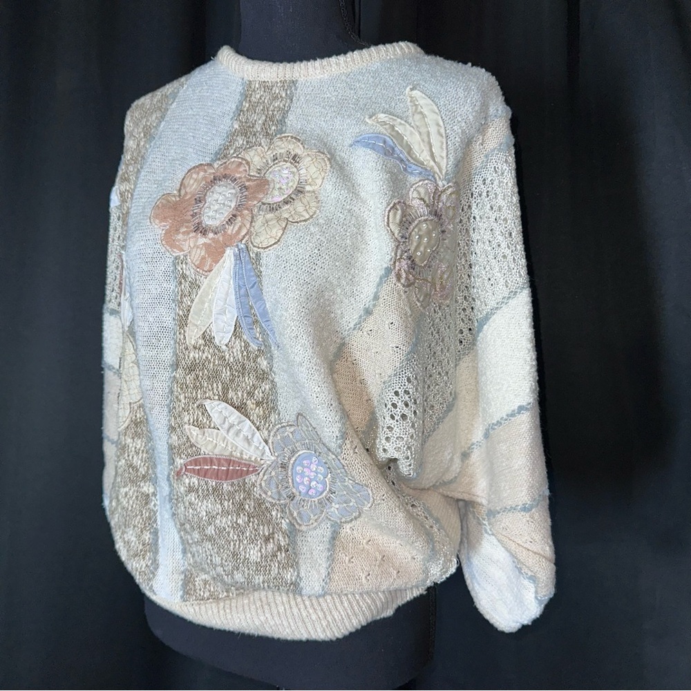 Vntg Mariea Kim Sweater Sz M Wearable Art Hand Stitched Glass‎ Bead 80s Grandma